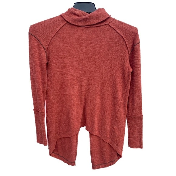 Free People We the Free Burnt Orange Turtleneck Slit Back Size X-Small - Picture 1 of 8